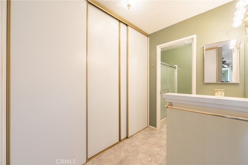 Valencia Glen (VLGL) - Residential