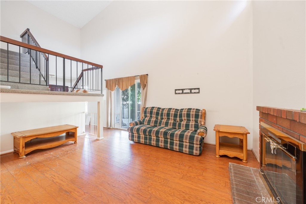 Valencia Glen (VLGL) - Residential