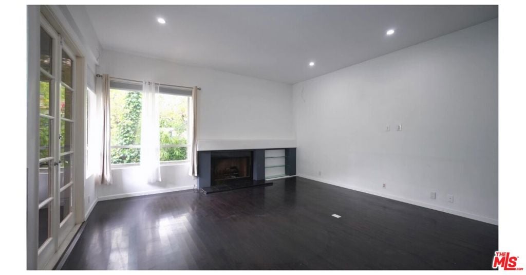 Photo of 1833 Roscomare Road, Los Angeles, CA 90077 (MLS # 26853241)