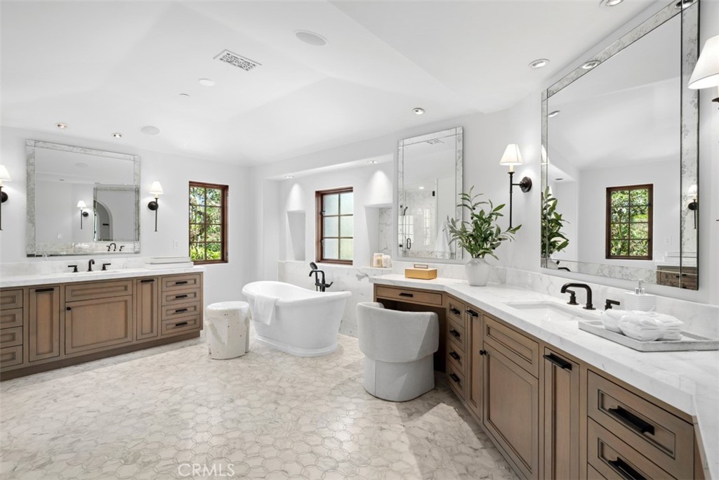 Shady Canyon Custom (SHDC) - Residential