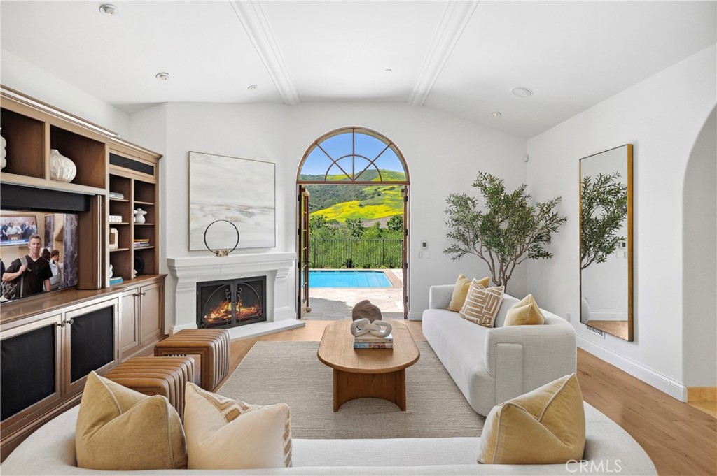 Shady Canyon Custom (SHDC) - Residential