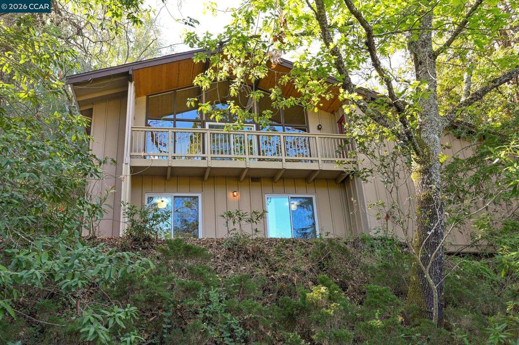 859 Mountain View Dr