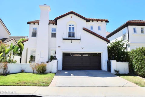 Photo of 6072 Mandeville Place, Oak Park, CA 91377 (MLS # 226004047)