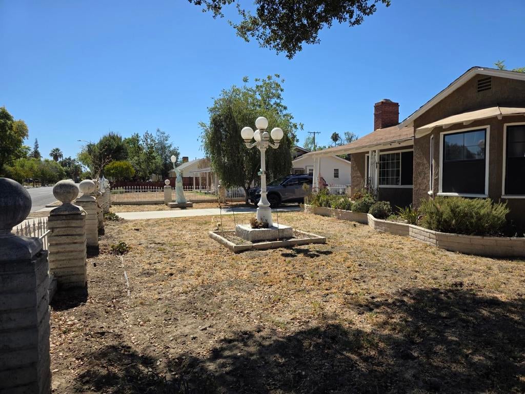311 S Carmalita Street