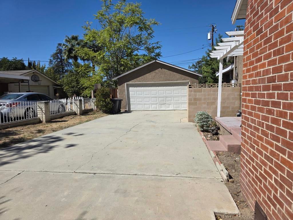 311 S Carmalita Street