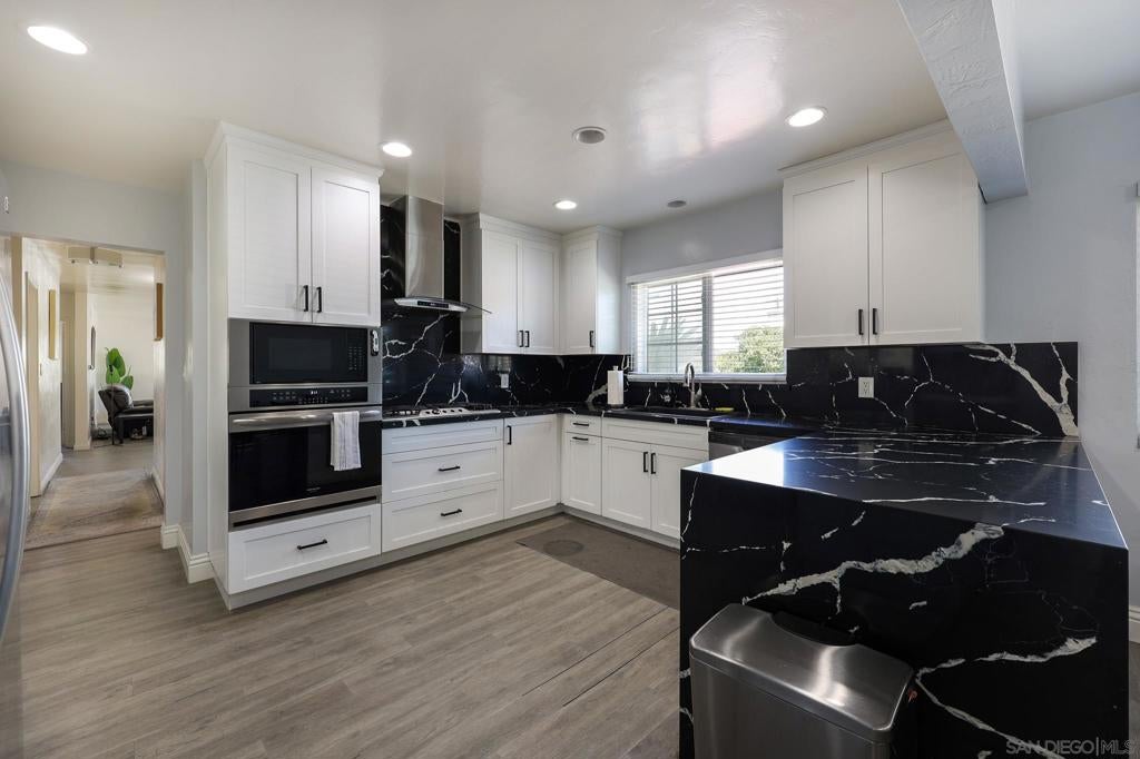 1840 Locust St St, San Diego CA 92106