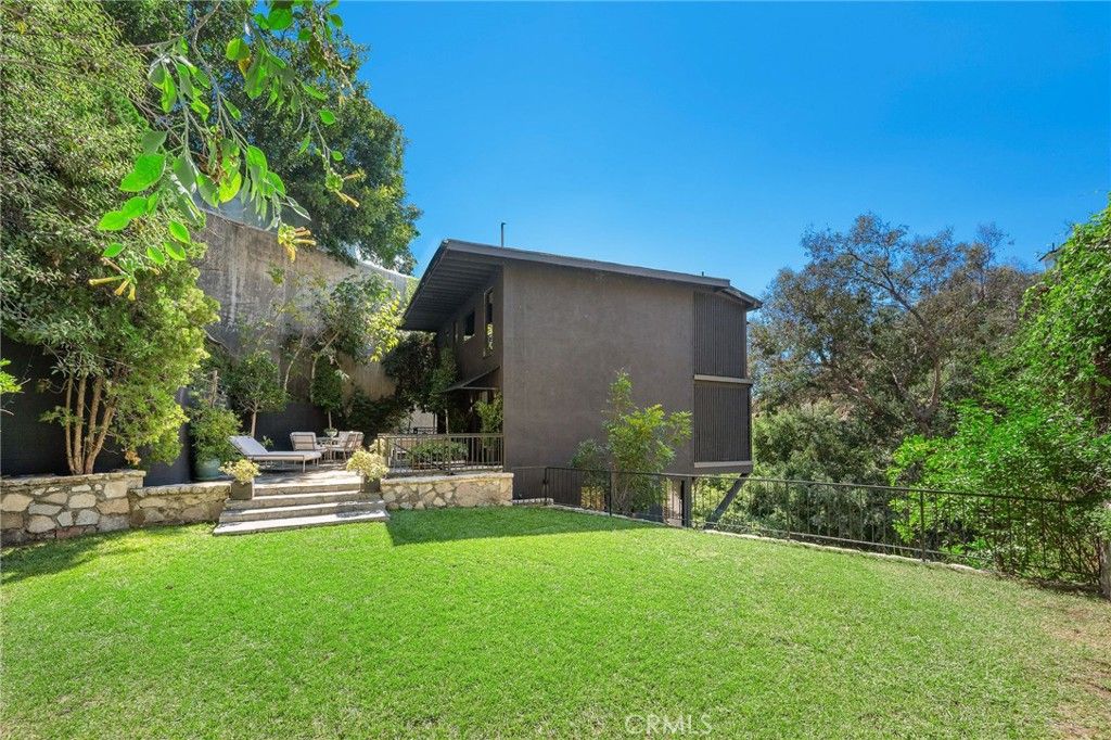 Photo of 1782 Viewmont Drive, Los Angeles, CA 90069 (MLS # SR25221960)