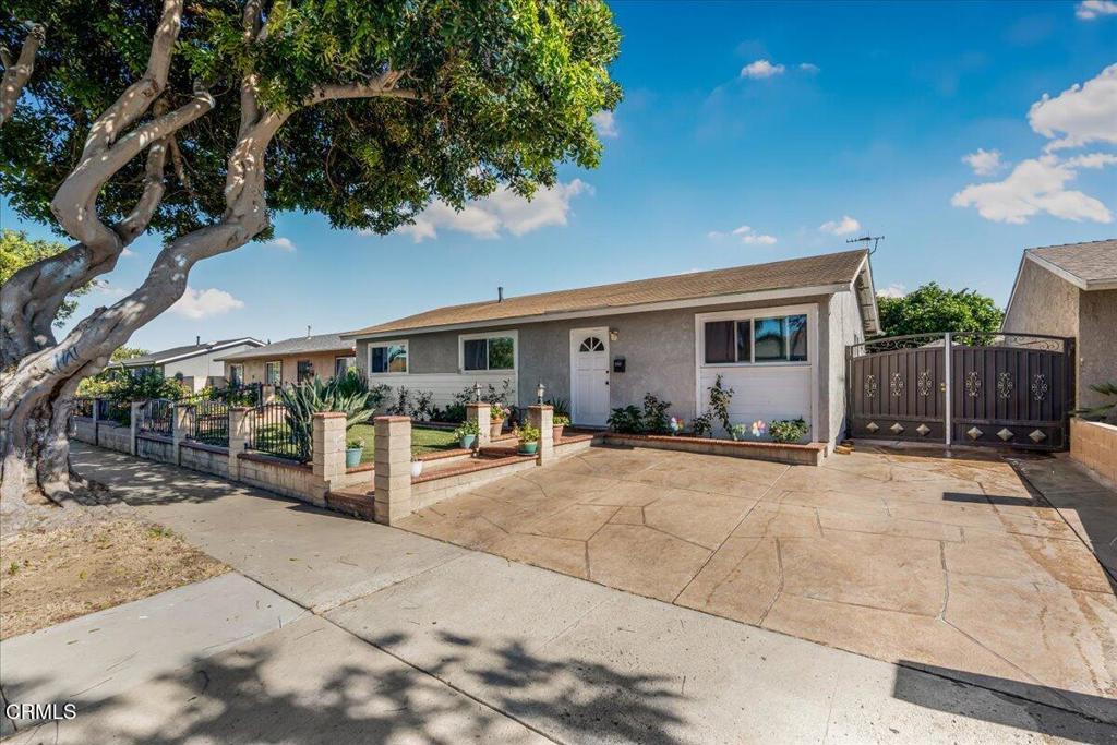 1844 Macarthur Place