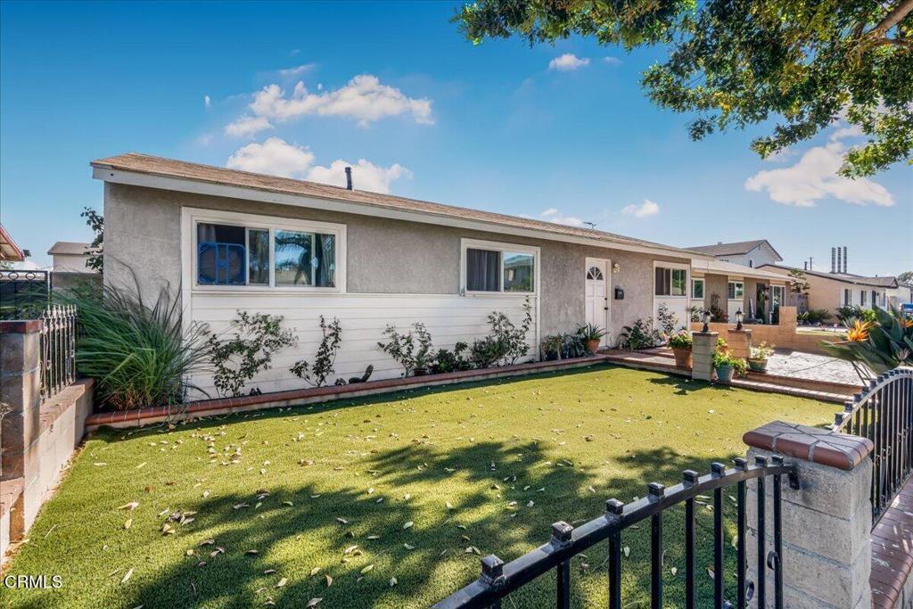 1844 Macarthur Place