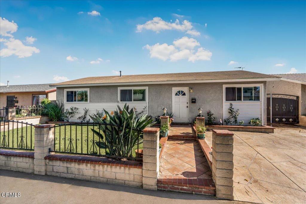1844 Macarthur Place
