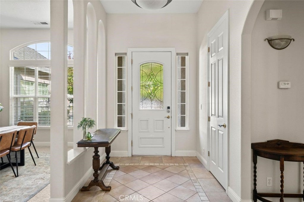 1 London Court