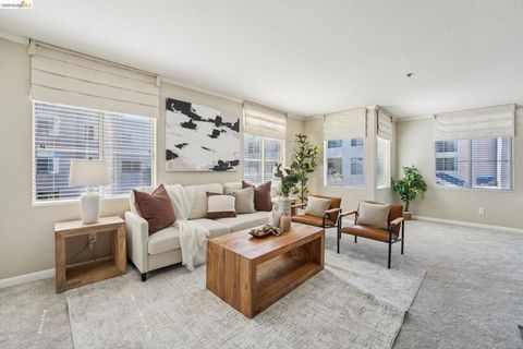 Photo of 535 Pierce St St #3216, Albany, CA 94706 (MLS # 41127103)