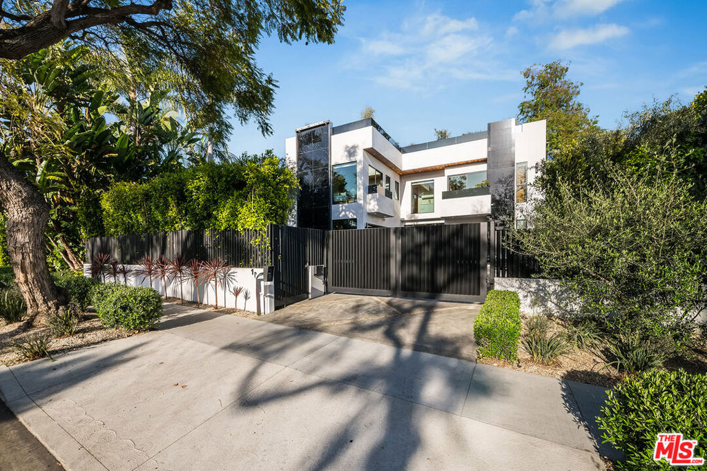 1024 N Orlando Avenue