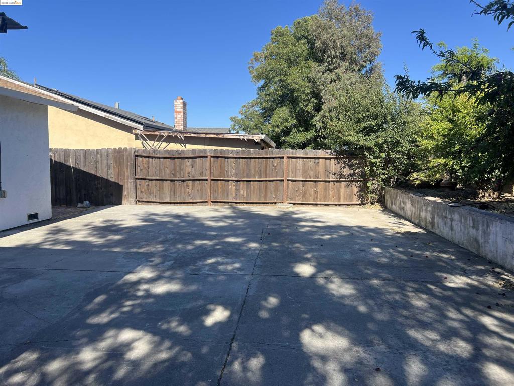 PITTSBURG - Residential Lease