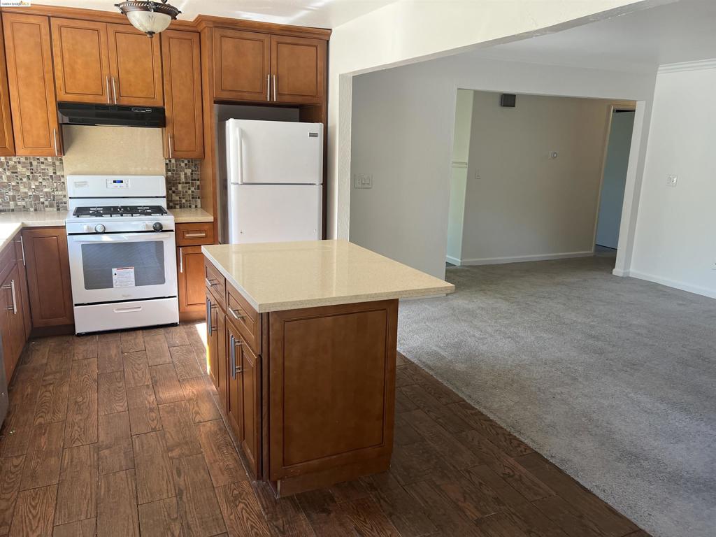 PITTSBURG - Residential Lease