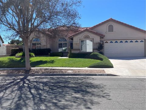 1867 Cashew Tree Hemet CA 92545