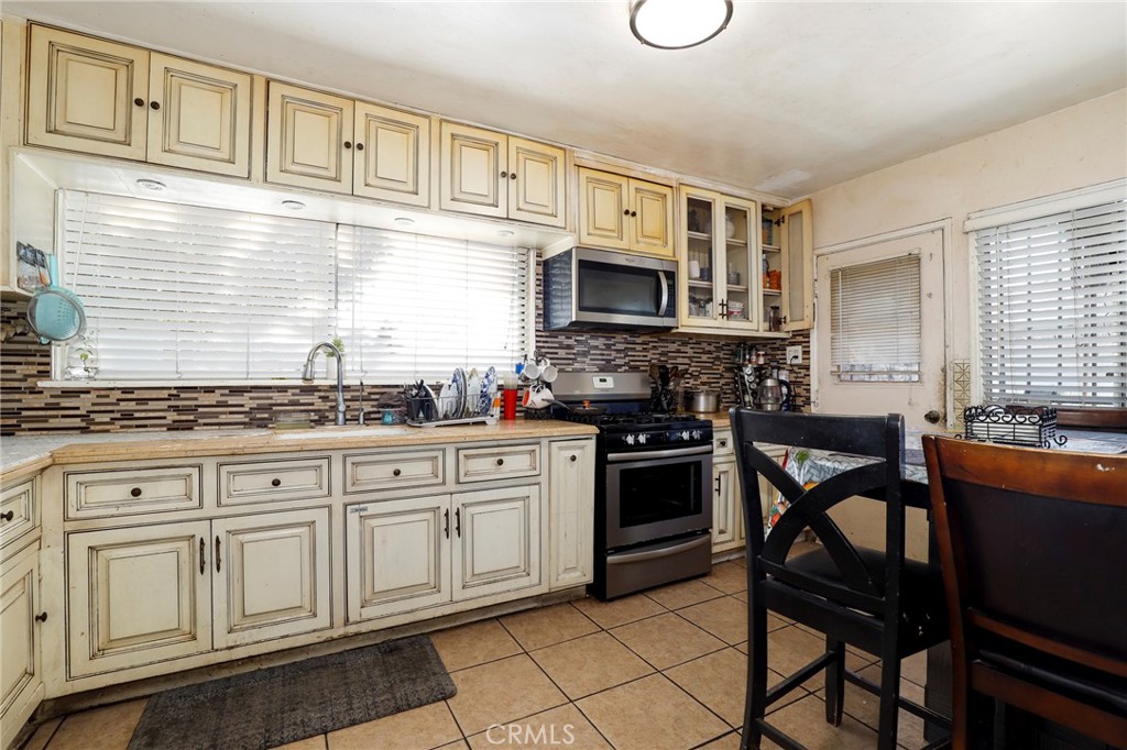 1700 E Orchard Street