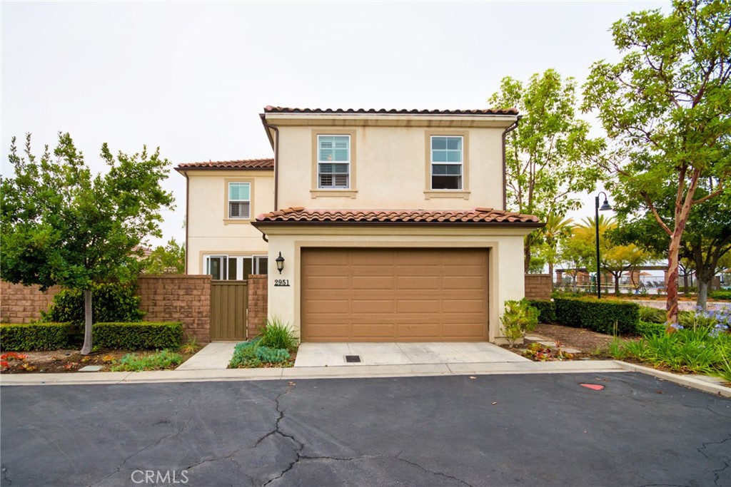 2951 E Walking Beam Place