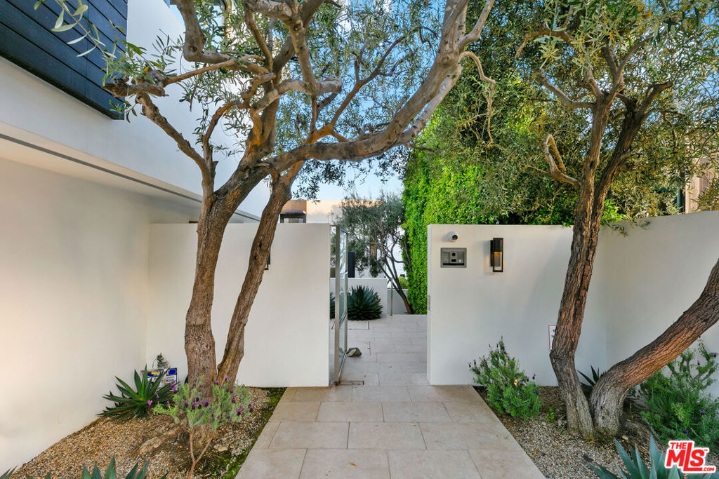 24146 Malibu Road