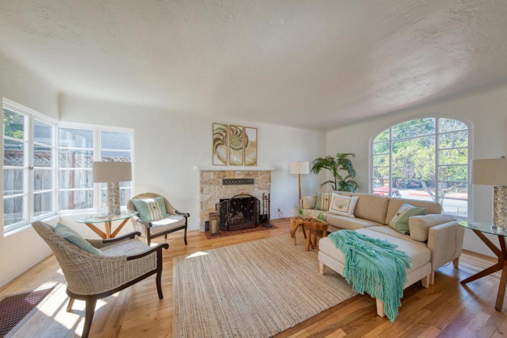 1118 Seabright Avenue