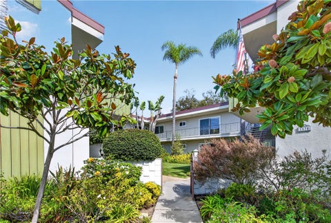 Photo of 1570 Via Capri #9, Laguna Beach, CA 92651 (MLS # OC26190408)