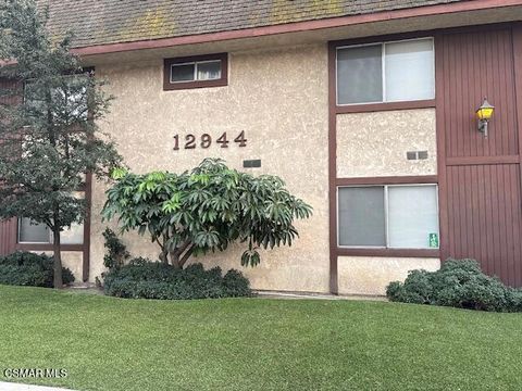 Photo of 12944 Vanowen Street, North Hollywood, CA 91605 (MLS # 226002462)