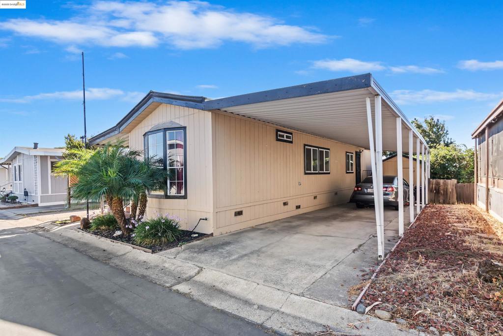 3752 Porter Cir