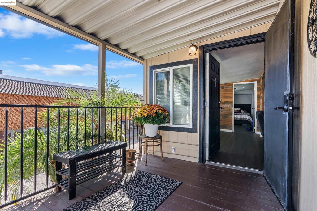 3752 Porter Cir