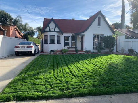 Photo of 14138 Lemay Street, Van Nuys, CA 91405 (MLS # SR26162159)
