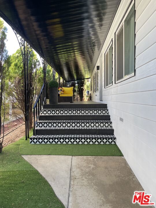 1150 Ventura Boulevard 62