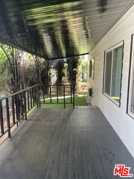 1150 Ventura Boulevard 62