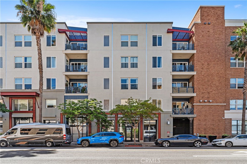 300 E 4th Street 304