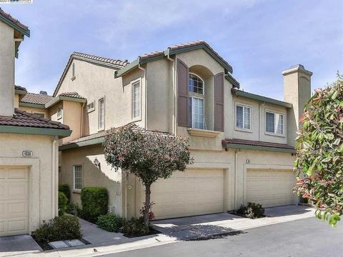 Photo of 4039 4039 Ghiotti Ct Ct, Pleasanton, CA 94588 (MLS # 41123750)