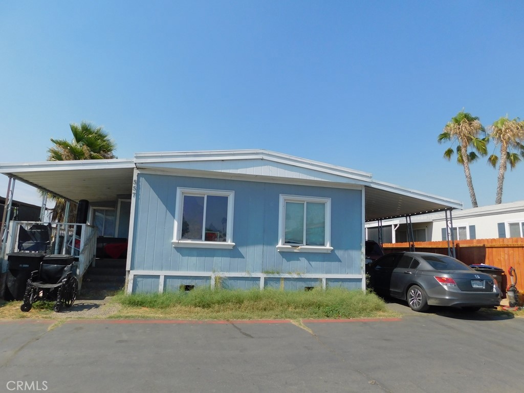 FIXER-UP - INVESTOR'S SPECIAL *** This mobile home needs extensive repairs — including flooring, walls, cabinets, bathrooms, porch, and stairs.
The seller is offering the property strictly as-is, with no repairs and no concessions.
The listing price reflects the current condition of the home.