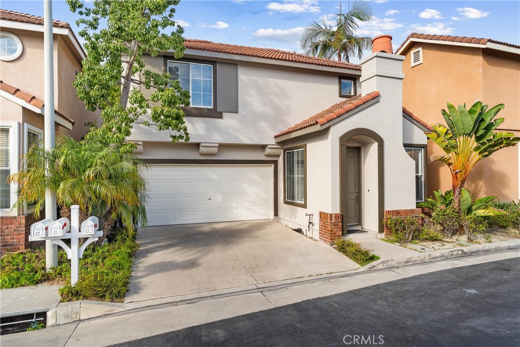 Welcome to this updated home in the private Tiburon community of Aliso Viejo. Freshly painted inside and out, with new luxury vinyl plank flooring and blinds throughout, this home offers both comfort and convenience. The open floor plan features a spacious family room with a fireplace, perfect for relaxing or entertaining. The large gourmet kitchen includes an oversized island, plenty of cabinets, and ample counter space to make cooking and gatherings easy. Upstairs, the primary suite offers a walk-in closet and a bathroom with a soaking tub and separate shower. Two additional bedrooms provide flexible space for family, guests, or a home office. A dedicated upstairs laundry room with built-in cabinetry makes daily chores simple. Enjoy outdoor living in the expansive backyard—ideal for gatherings or quiet evenings. The home also includes direct access to a two-car garage plus a driveway for extra parking.
This is a great opportunity to live in one of Aliso Viejo’s most desirable communities.