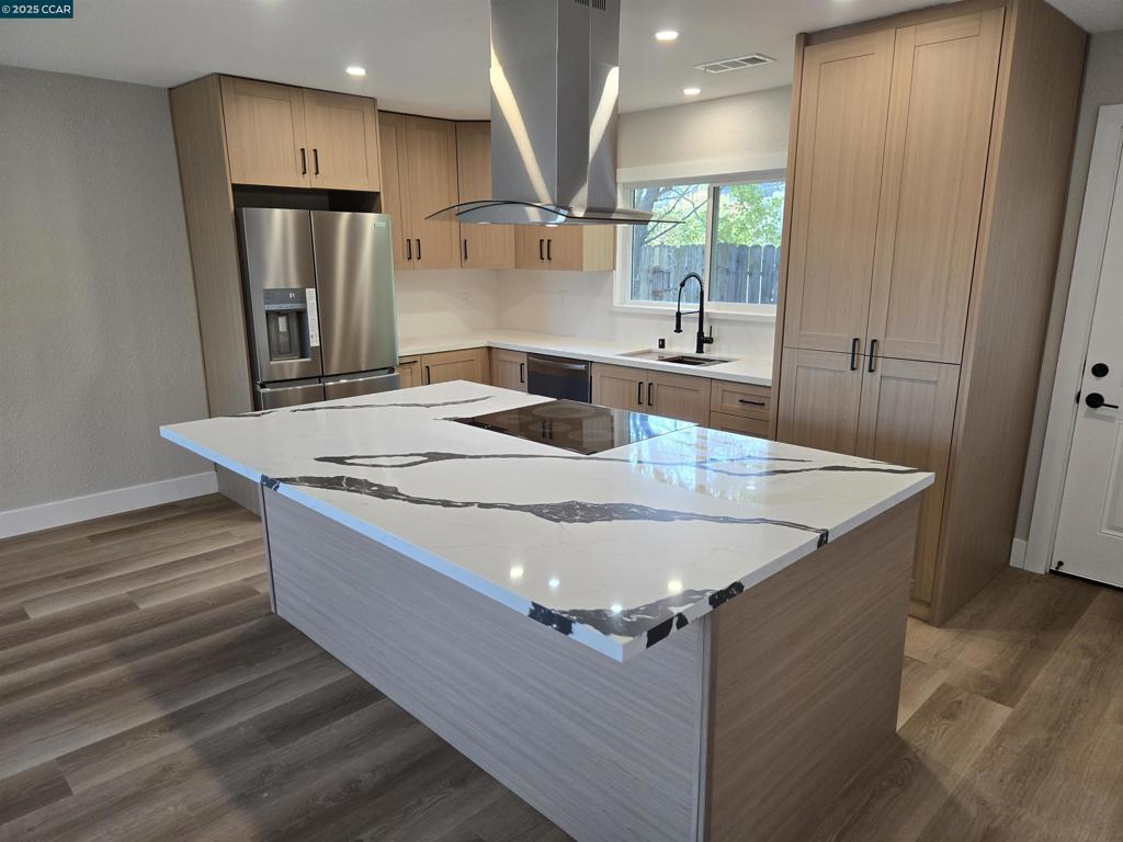 ALHAMBRA HEIGHTS - Residential