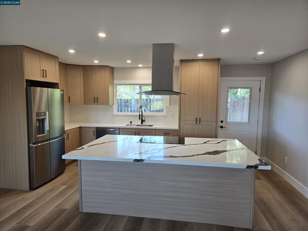 ALHAMBRA HEIGHTS - Residential