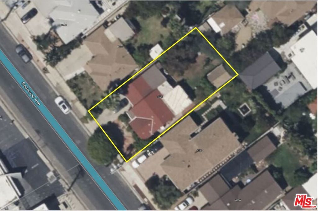 Photo of 4226 Redwood Avenue, Los Angeles, CA 90066 (MLS # 26650429)