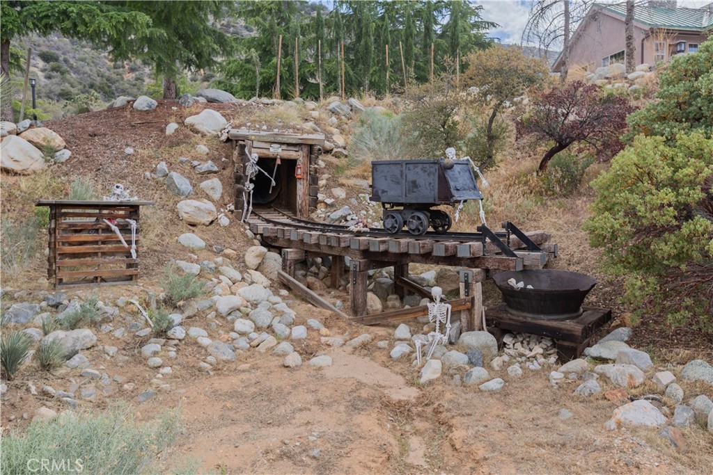 1870 Oak Springs Valley Road