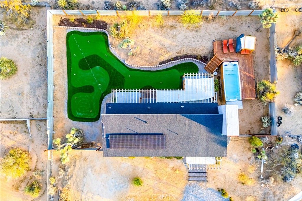 Photo of 60423 La Mirada Trail, Joshua Tree, CA 92252 (MLS # TR25214048)