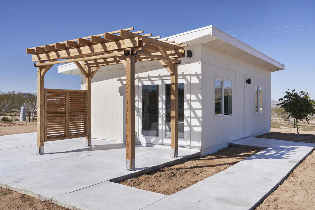 2250 Delgada Avenue