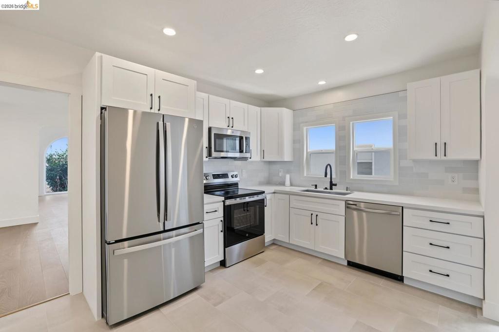4315 Fleming AVE