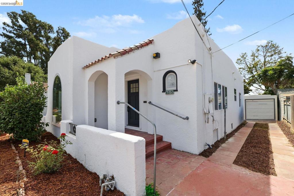 4315 Fleming AVE AVE, Oakland CA 94619