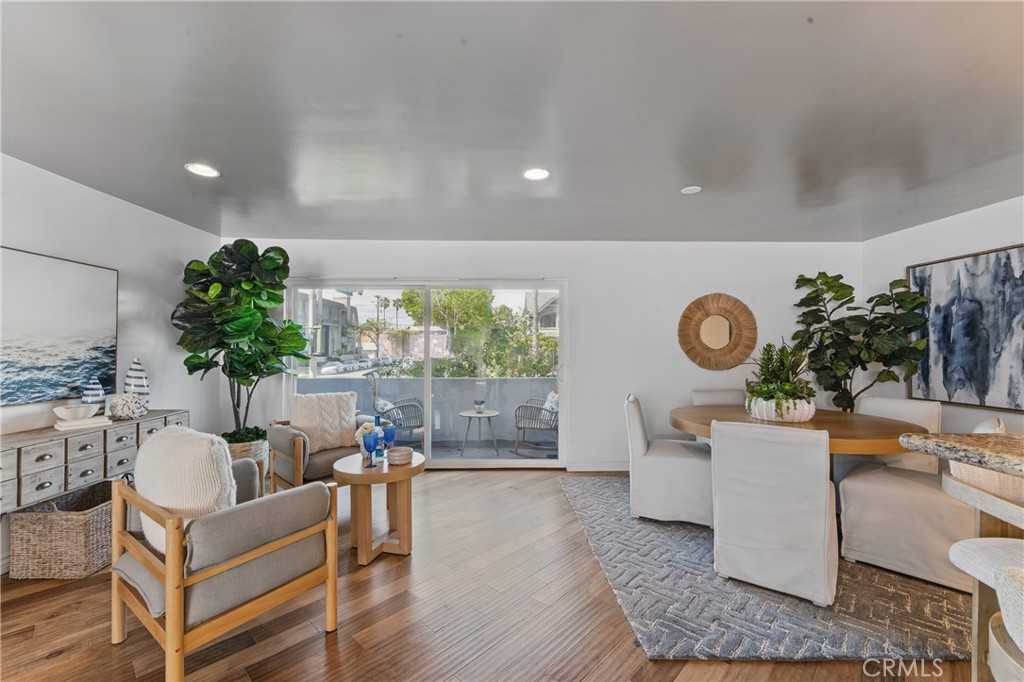1200 E Ocean Boulevard 59