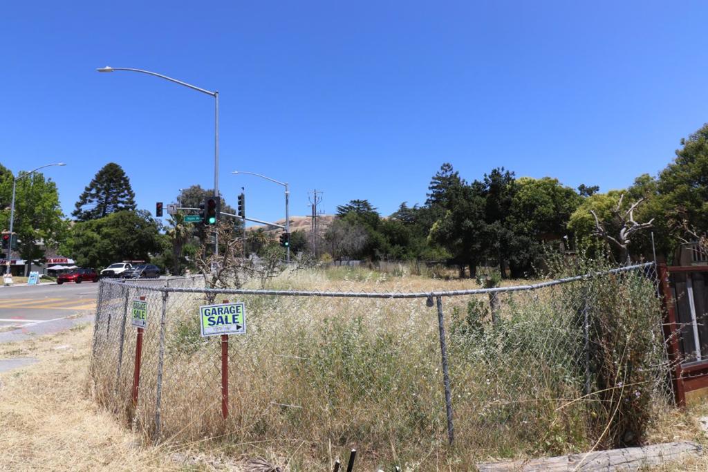 282 Vista Avenue