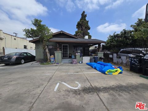 Photo of 223 E 74th Street, Los Angeles, CA 90003 (MLS # 26856919)