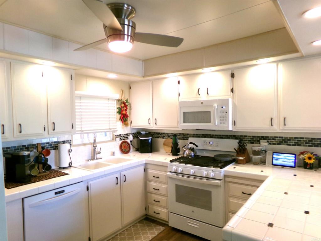 1010 Palm Canyon Drive 55