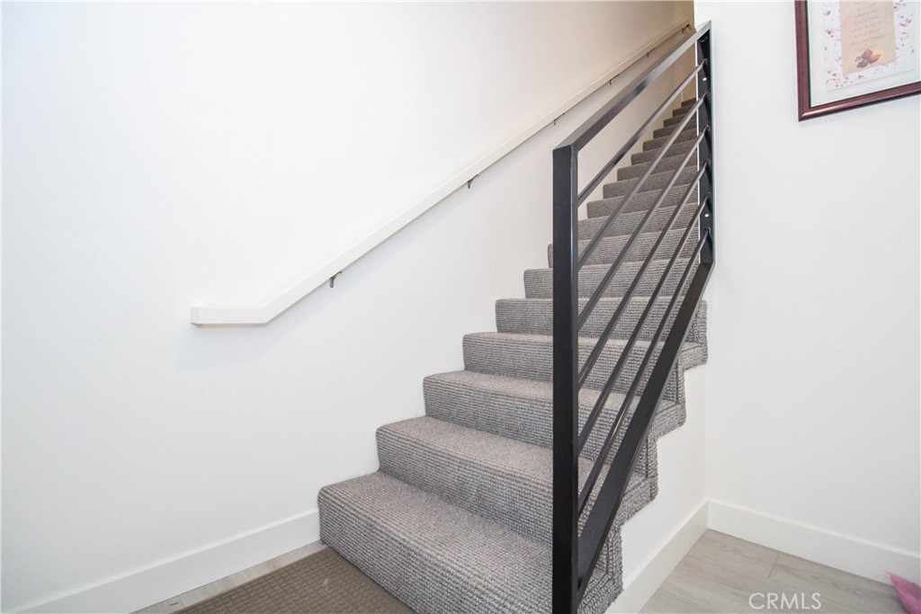 Properties 1 15 S Chapel Avenue B