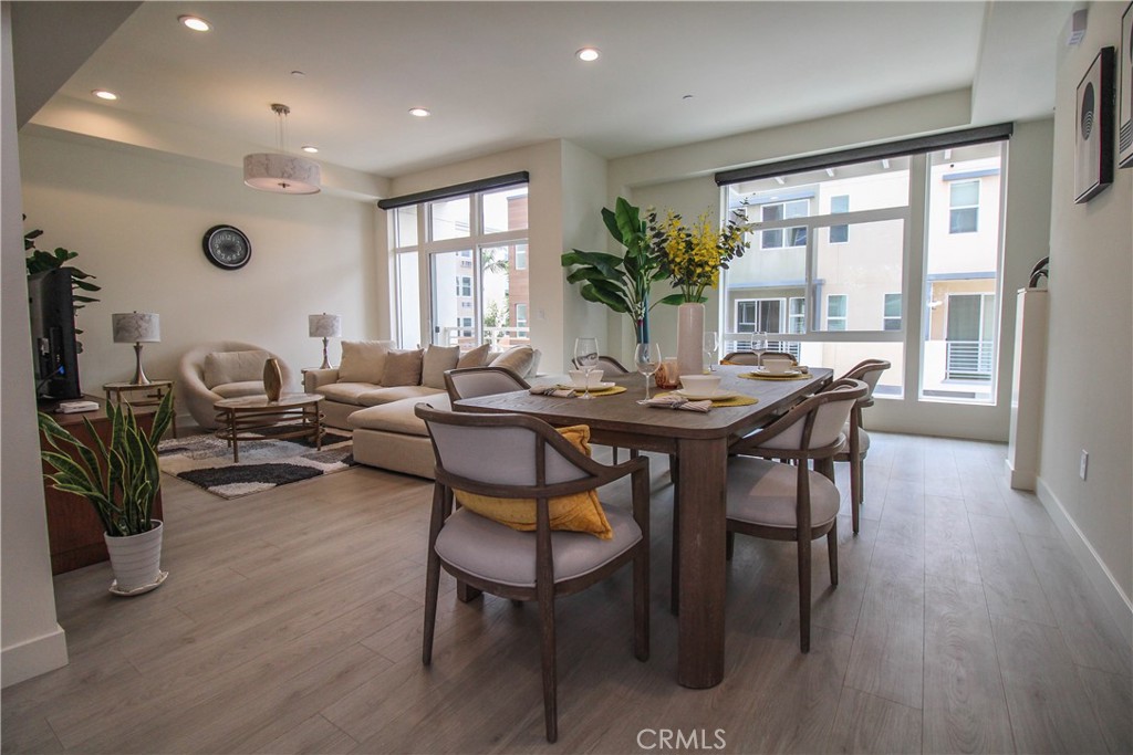 Properties 2 15 S Chapel Avenue B