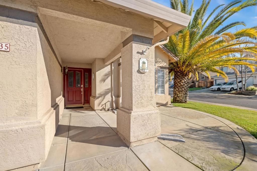 Photo of 3335 Sandalwood Road, Rocklin, CA 95765 (MLS # ML82032063)